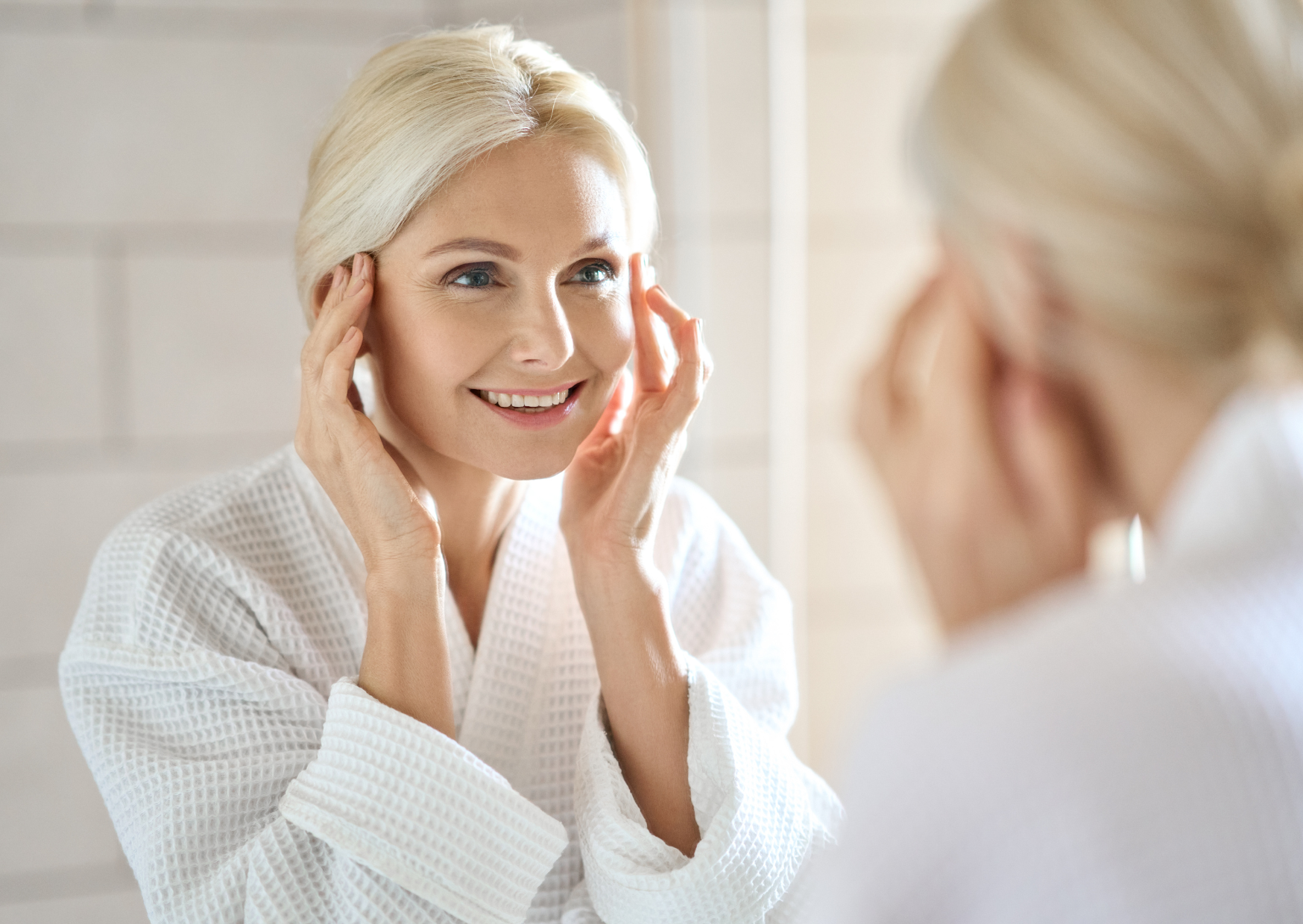 Red Light Therapy's potential to reduce the appearance of wrinkles and slow the visible signs of aging